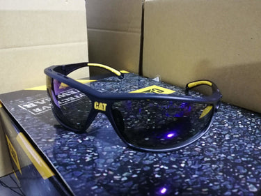Lentes de Seguridad Cat Tread 105 Protección UV Termosoleado - CAT SERVICE PERU S.A.C.